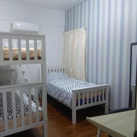 3Rooms 10Pax Mc 5 Star Hotel Sofa&Bed Mrt Mcd Axiata Seri Kembangan Eksteriør bilde